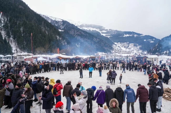 Karda -3 derecede horon çevirdiler