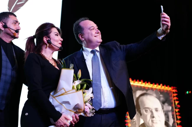 Gazeteciliğin keskin kalemi Uğur Mumcu Manisa'da anıldı