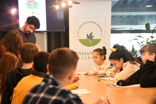 Bursa'da çocuklar Osmangazi'de sanat dolu günler yaşıyor