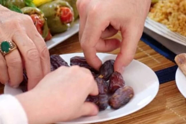 Ramazan'da sağlıklı beslenme ve aktivite önerileri