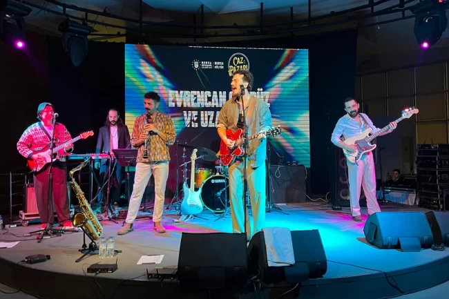 Bursa'da Evrencan Gündüz ile ‘Caz Pazarı' coşkusu