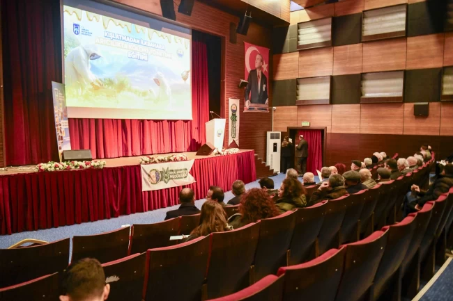 Eskişehir'de Mini Minikler Futsal Şenliği coşkusu başladı