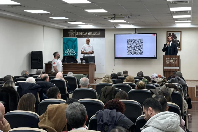 Bursa'da Nilüfer Belediyesi personeline "Temel Afet Bilinci" eğitimi