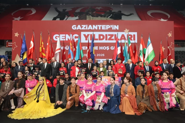 Gaziantep'in genç yıldızları ödüllerle onurlandırıldı