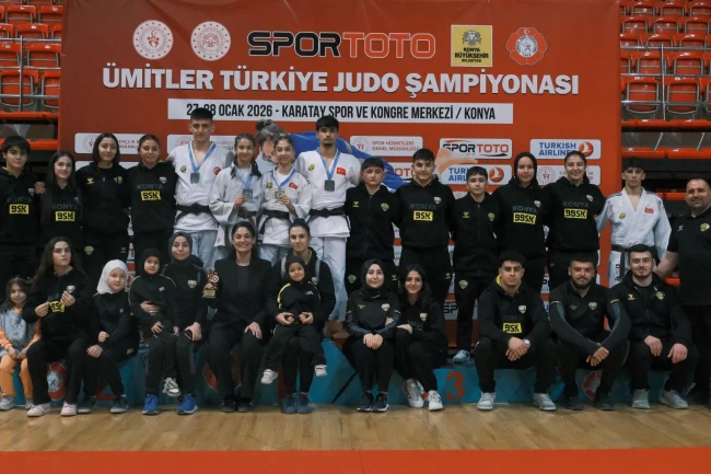 Konya'nın judocuları Türkiye ikinciliğini kazandı