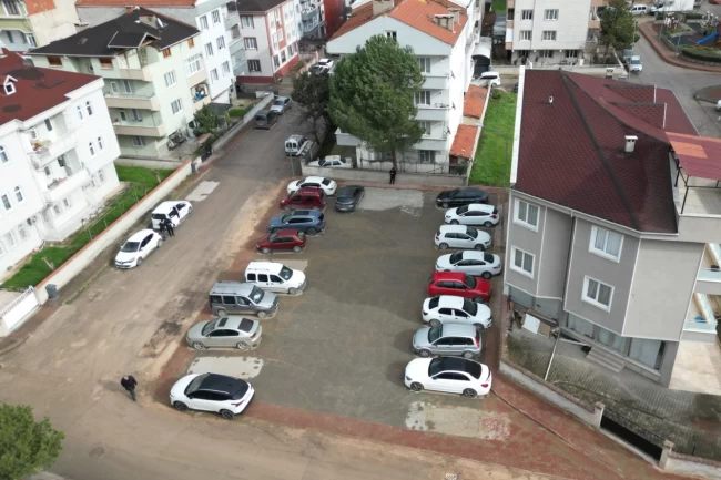 Bursa İnegöl'de 21 araçlık mahalle otoparkı hizmete açıldı