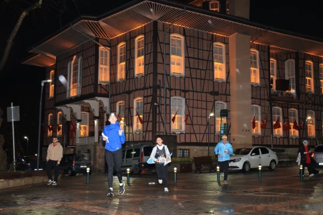 Bursa'da gece atmosferinde oryantiring