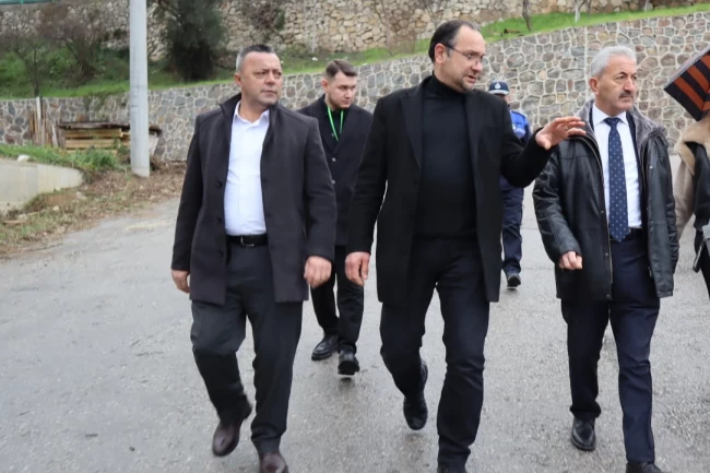 Kocaeli İzmit Belediyesi Veliahmet'te sahadaydı