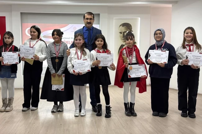 Artvin'de, İstiklal Marşı'nı güzel okuma yarışması düzenlendi