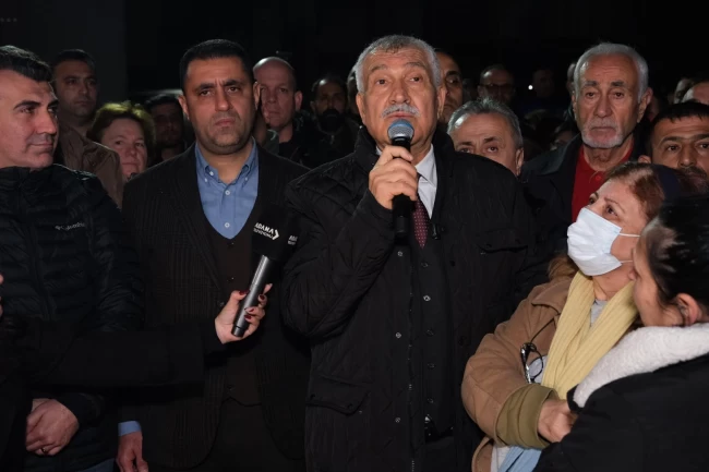 Tahliyesi ardından Adana'ya gelen Zeydan Karalar, deprem şehitlerini andı