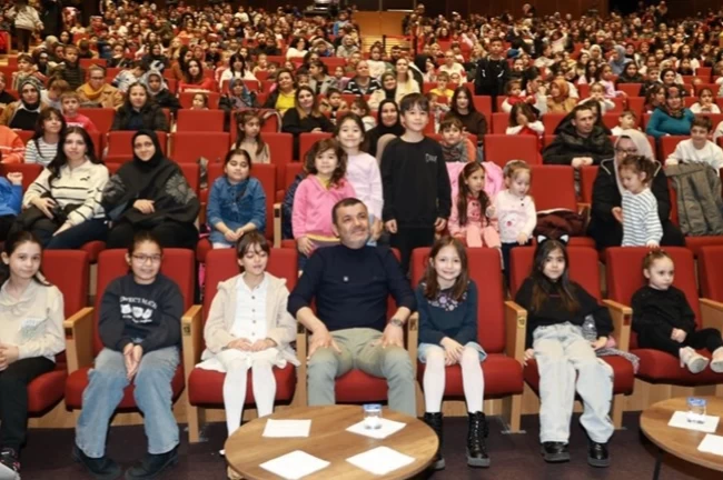 Denizli'de miniklere "Cesur İtfaiyeci" keyfi