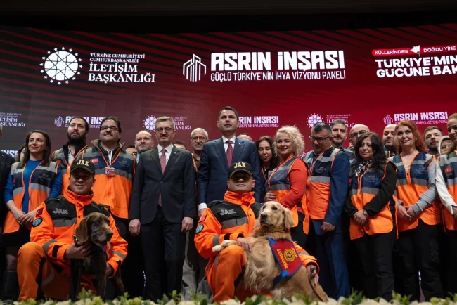 İletişim'den 'Asrın İnşası Güçlü Türkiye'nin İhya Vizyonu' paneli