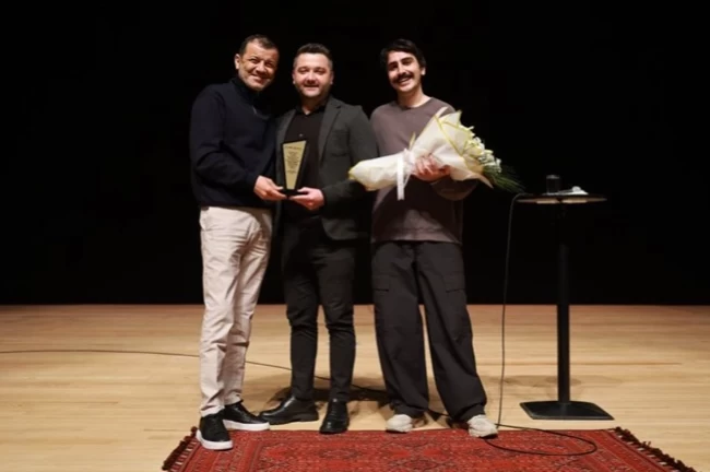 Denizli'de mizahın zirvesi "Komedi Sahnesi"