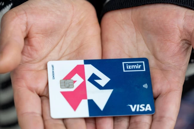 İzmir'de Anne Kart Projesi büyük ilgi görüyor