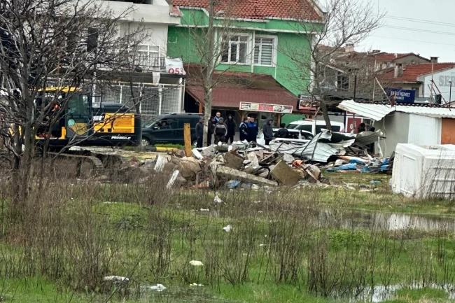 Erikli Sahili'nde yıkım çalışmaları başladı