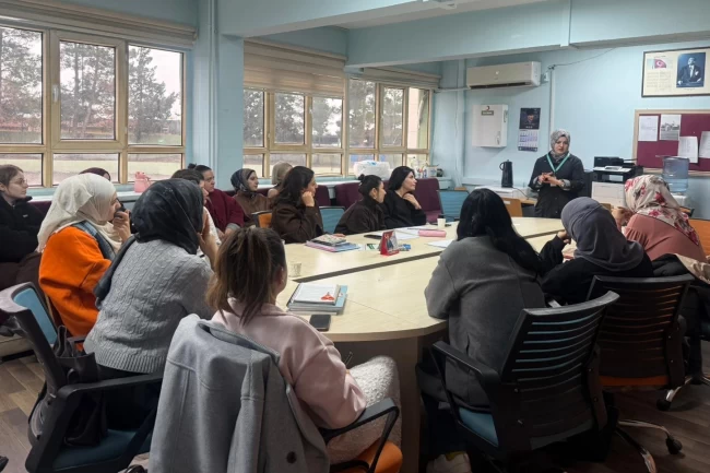 Batman Kozluk'ta öğretmenlere kanser farkındalık eğitimi