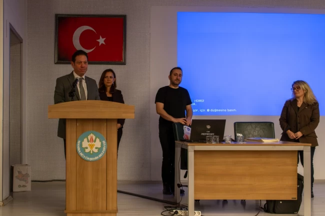 Manisa'da öğretmenlere "Maarif Modeli" tanıtıldı