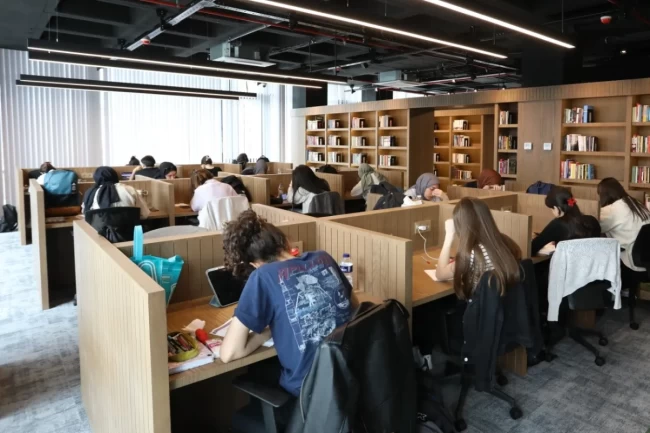 Bursa İnegöl'de Nöbetçi Kitaphaneler 816 bin kişiye hizmet verdi