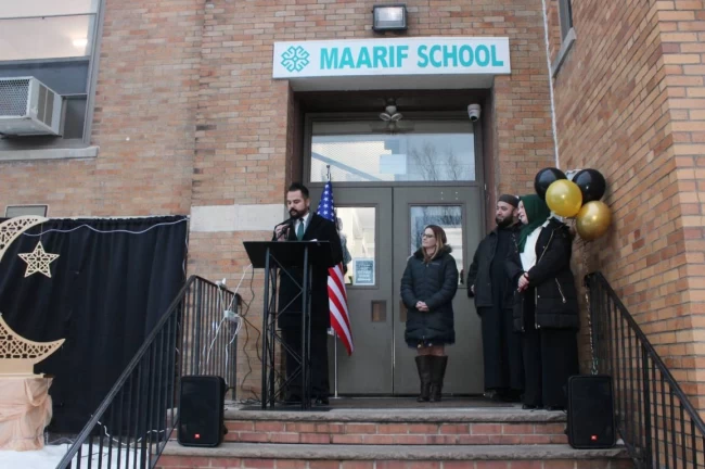 New Jersey'de ilk... Bloomfield'da Ramazan hilali Maarif Okulu'nda aydınlatıldı