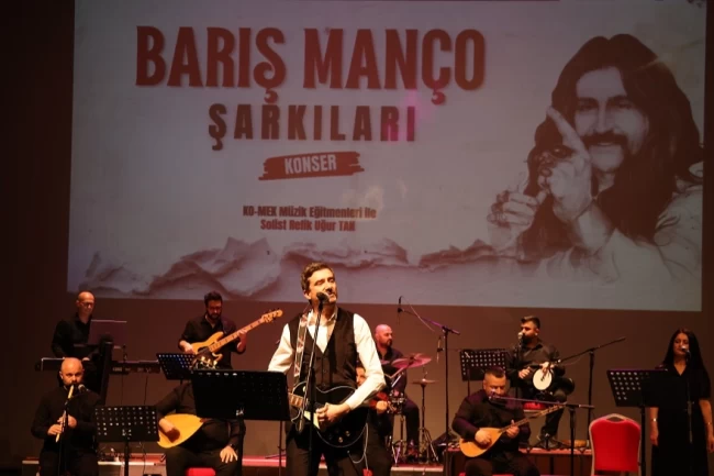 Kocaeli Gebze'de Barış Manço şarkılarıyla nostalji dolu gece