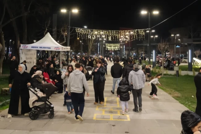 Bursa İnegöl'de Ramazan coşkusu meydanlara taşındı