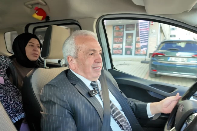 Bursa Nilüfer'de Başkan Özdemir "Anne Taksi" ile yola çıktı