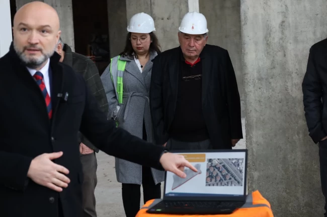 Bursa'nın deprem izolatörlü ilk konut projesi ders konusu oldu