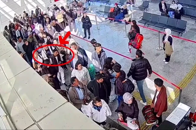 Hakkari'de havalimanı bağlantılı uyuşturucu operasyonu: 15 gözaltı