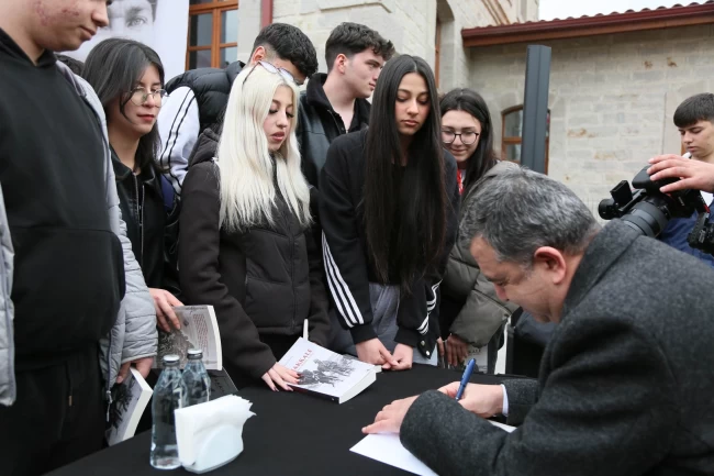 Ankara Keçiören'de Kütüphaneler Haftası'na özel Çanakkale söyleşisi