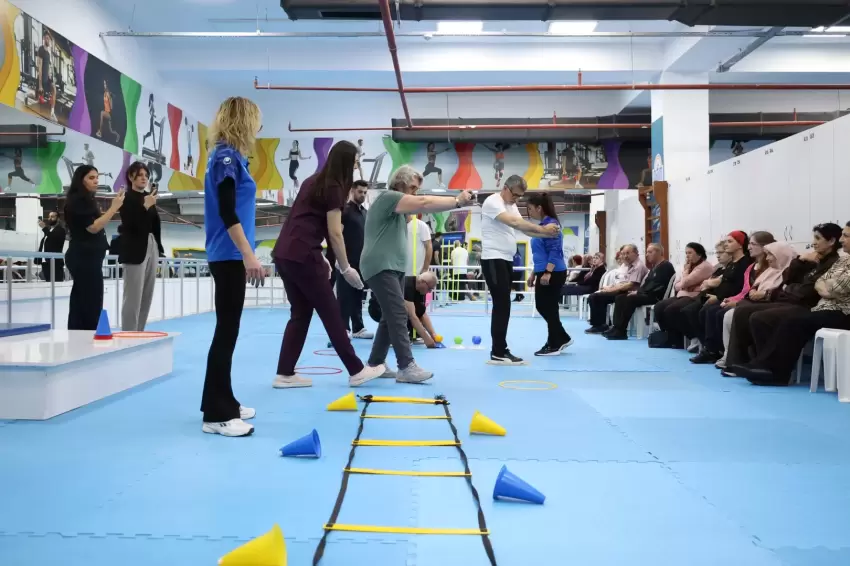 Antalyada günlük yaşamı kolaylaştıracak egzersizler anlatıldı