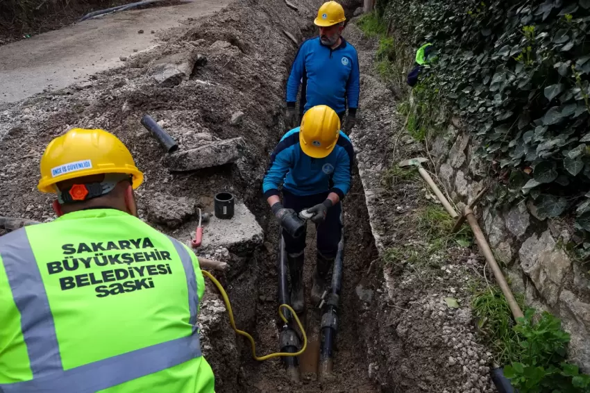 Sakarya'da altyapı çalışmaları hız kesmeden sürüyor