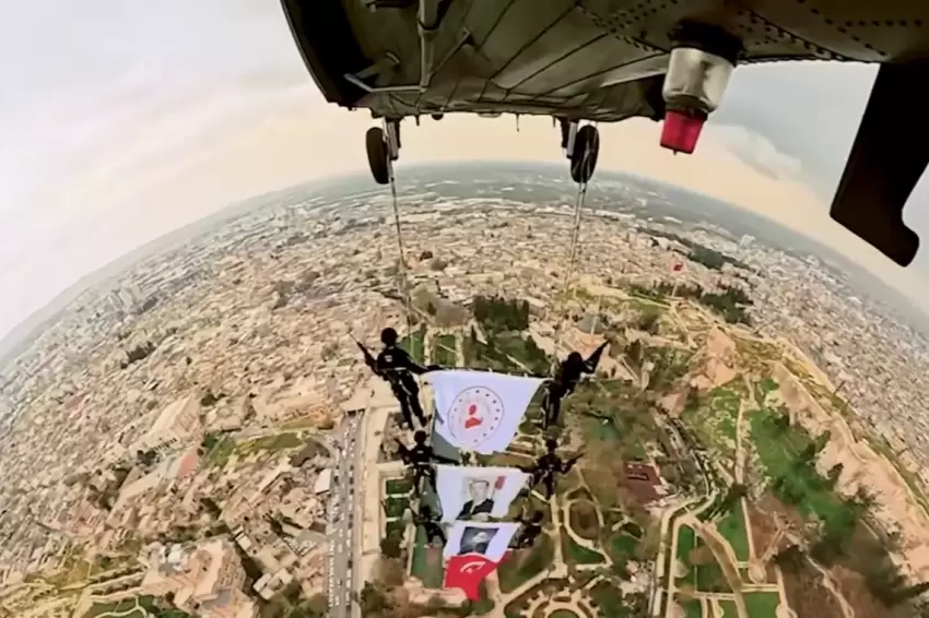 Şanlıurfa'da kurtuluşun 106. yılına özel gösteri