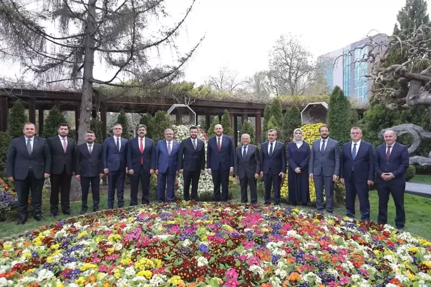 AK Partili Ahmet Büyükgümüşten Kayseri mesaisi