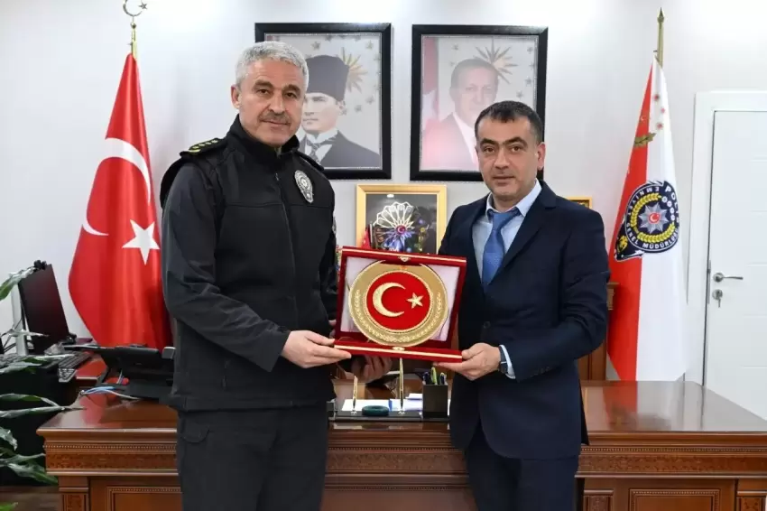 Düzceli gazetecilerden Emniyetli ziyaret