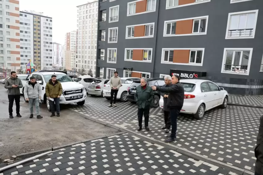 Kayseri Talas'ta hafta sonunda otopark mesaisi