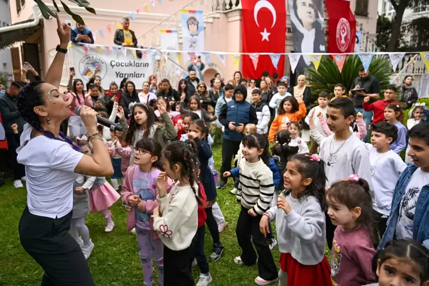 İzmir Bornovada kütüphane haftası coşkusu