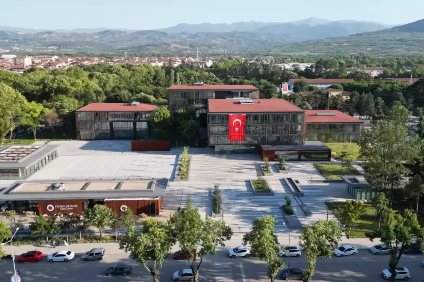 Bursa İnegölde ücretsiz otoparkların anlık doluluk oranı artık cebinizde