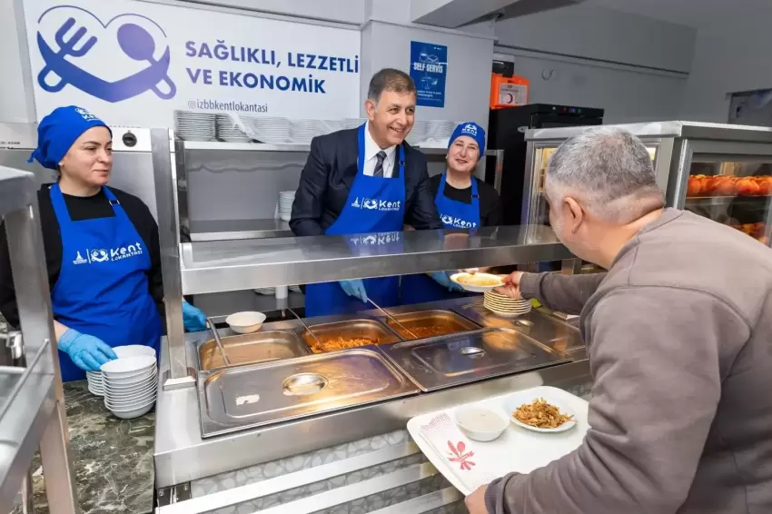 İzmirde bu sofra 25 TL