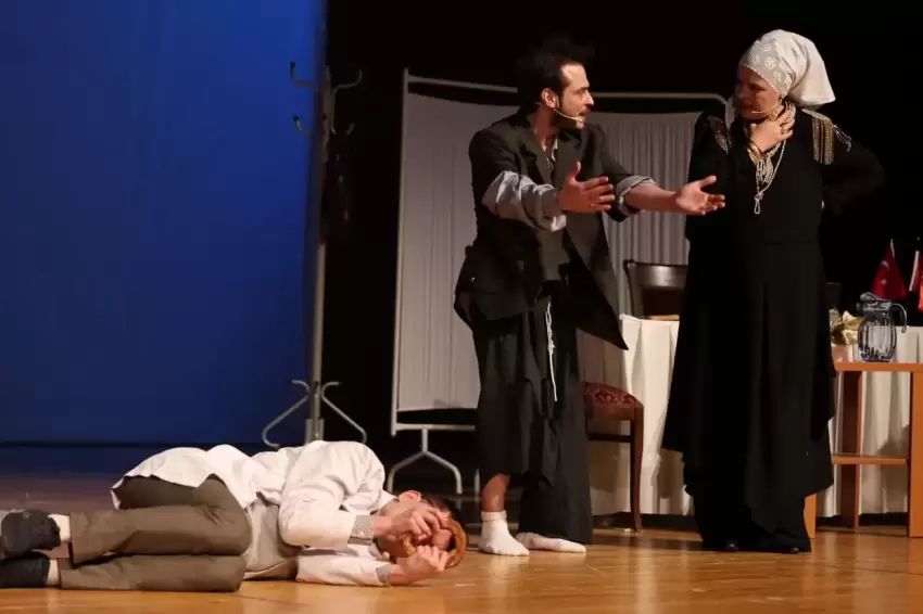 Bursa Osmangazi'de "Taksiratli Şekibe" büyük ilgi gördü