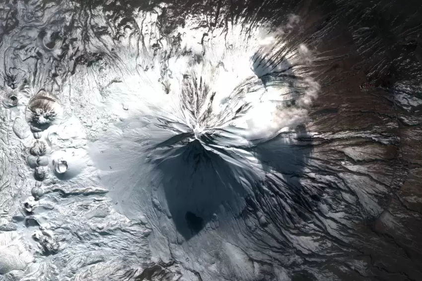 Zirveden uzaya... Ağrı Dağı'na gökyüzünden selam