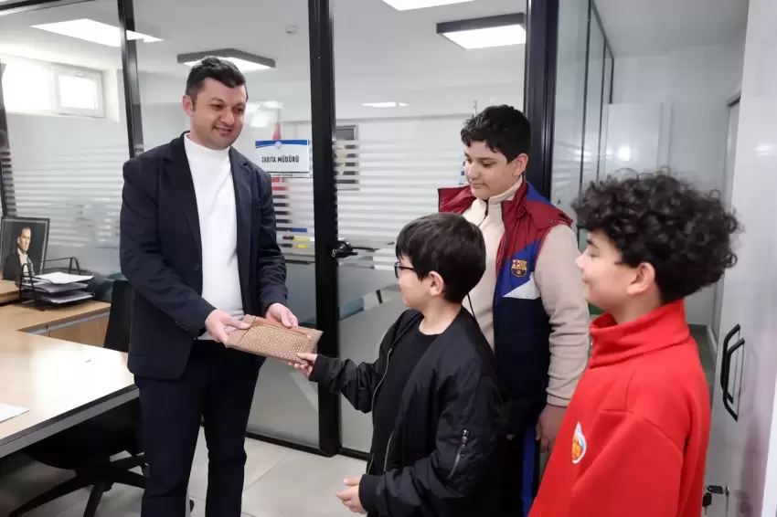 Kayseri Talaslı çocuklardan örnek davranış