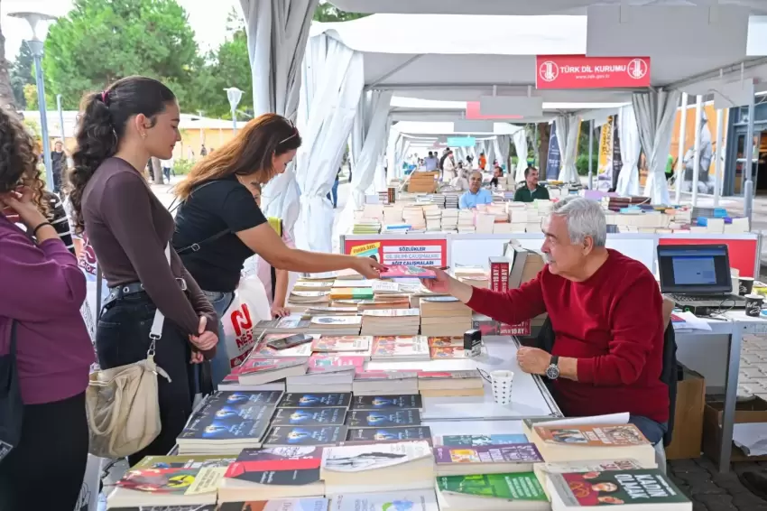 İzmirde İZKİTAP günleri başlıyor