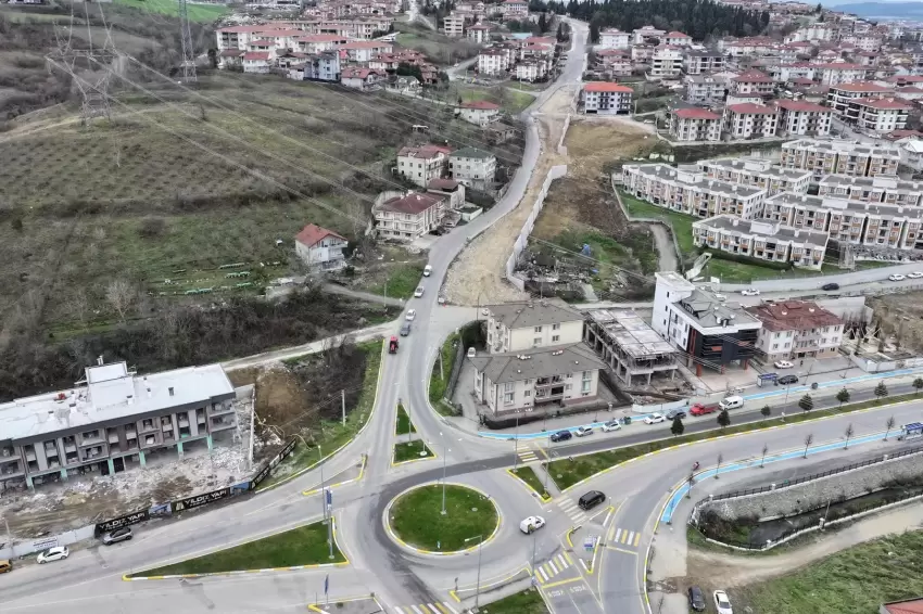 Sakaryada yol yapım çalışmaları sürüyor