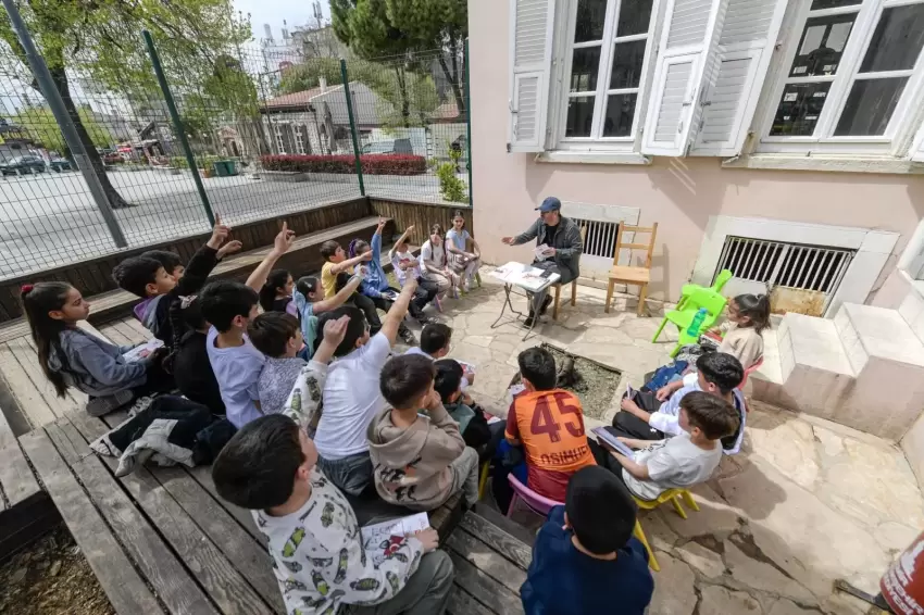 İzmir'de çocuklara özel kütüphane