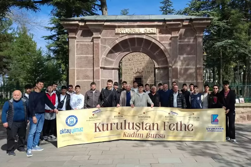 Bursada Başkan Yılmaz gençlere fethi anlattı