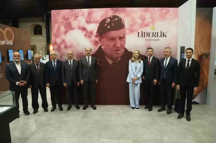 Konya Büyükşehir'den Aliya İzzetbegoviç sergisi