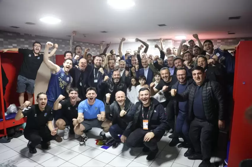 Türkiye Basketbol Liginde şampiyon Çayırova Belediyesi