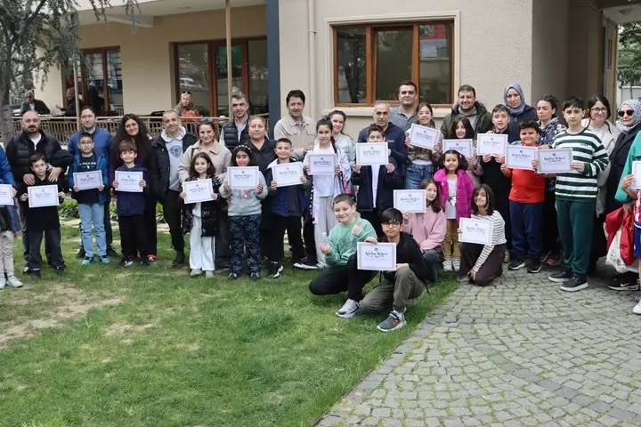 İstanbul Maltepe'de minik zihinler satrançla güçleniyor