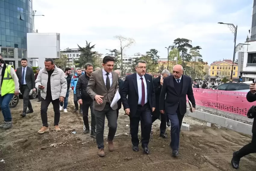 Trabzon'da Başkan Genç, Meydan'daki dönüşümü yerinde inceledi
