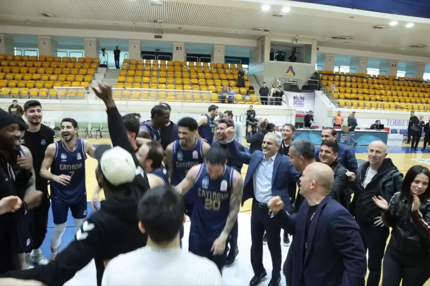 Çayırova basketbolda tarih yazdı